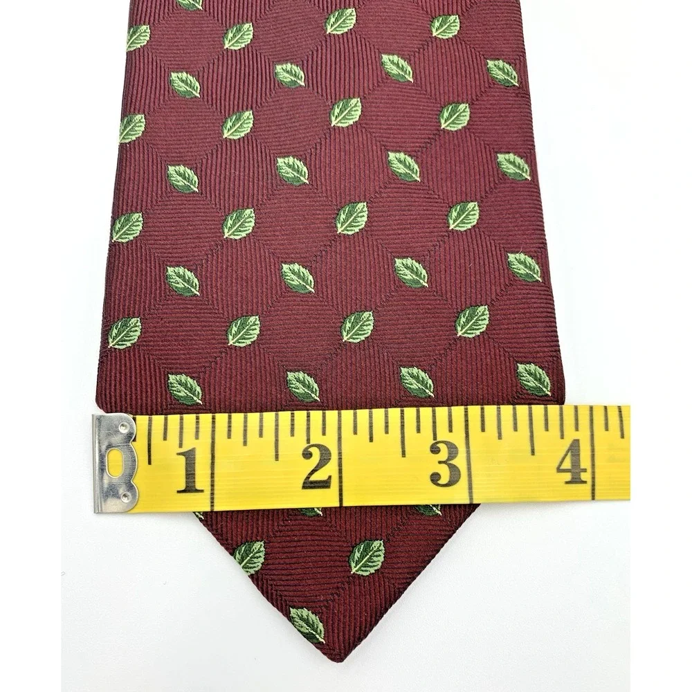 Brooks Brothers Makers Men's Italian Silk Made in‎ USA Geometric Leaf ~ Long 61